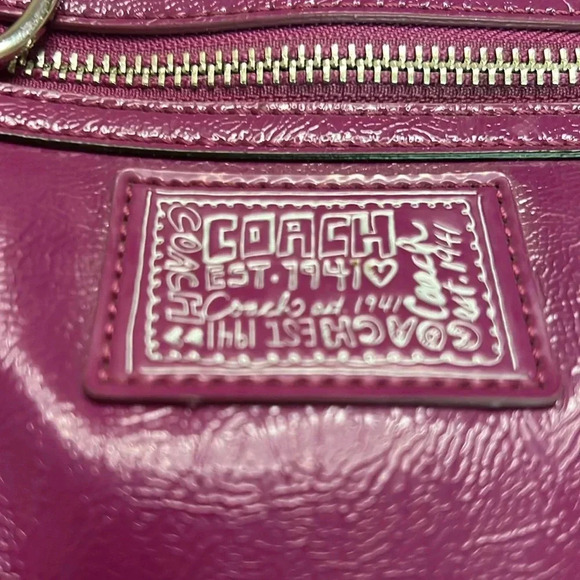 Coach Poppy magenta patent leather purse and wallet combo - Picture 5 of 16